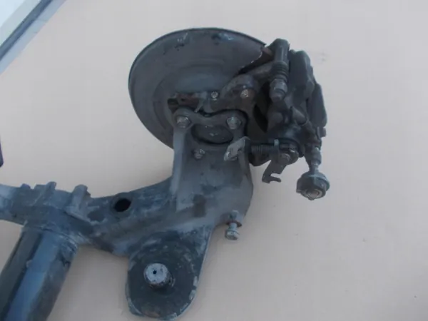 Taka-akseli Chevrolet Orlando - belka orlando image 6