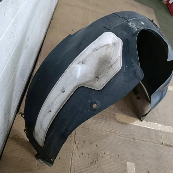 Front Left Wheel Arch Hyundai Kona image 7