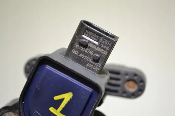 Mercedes-Benz A0075425918 Niveausensor Ophanging image 6