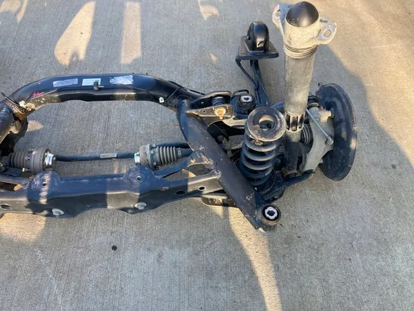 Sospensione Posteriore Completa VW Tiguan Skoda Kodiaq 4x4 OEM image 4