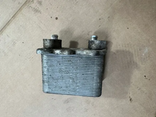 Oliekoeler OEM A1645001400 voor Mercedes W164 6.3 AMG image 7
