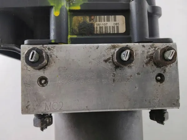 2008 Isuzu D-Max ABS Pomp 8973879860 image 2