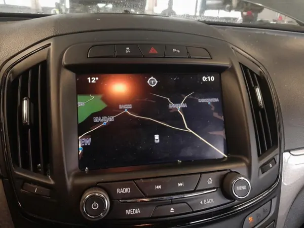Opel Insignia A Radio GPS Näyttö OEM Lochow-327153- image 2