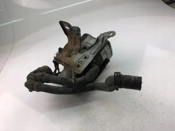 Volvo Webasto Pakoputki OEM 31363990 - Käytetty image 3