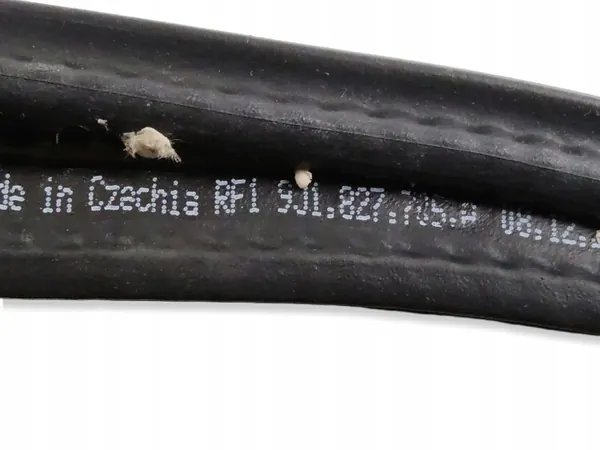 Audi E-tron GT kofferbakdichting OEM 9J1827705A image 3