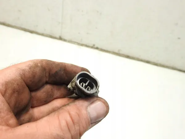 Mozzo sterzo anteriore destro con ABS Opel Zafira B image 3