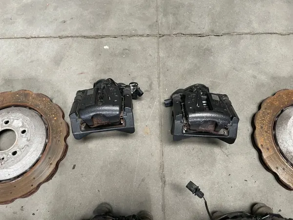 Bremszangen & Scheiben Audi RS6 RS7 - Gebraucht OEM image 4