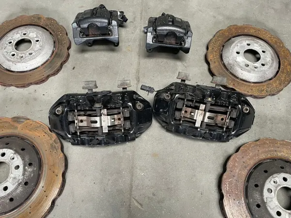 Bremszangen & Scheiben Audi RS6 RS7 - Gebraucht OEM image 5