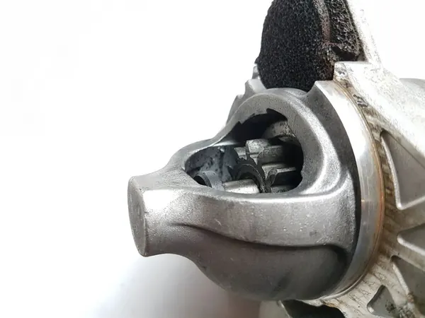 Motor de arranque Nissan X-Trail T32 2.0D image 5