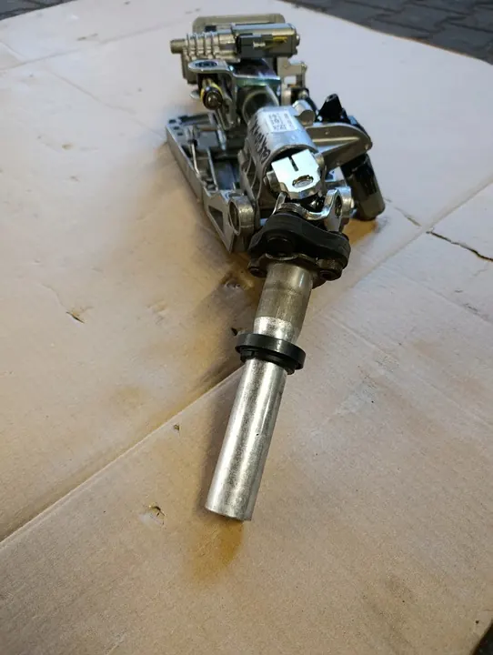 Elektrisk styrkolonn MERCEDES GLK X204 A2044603716 image 4