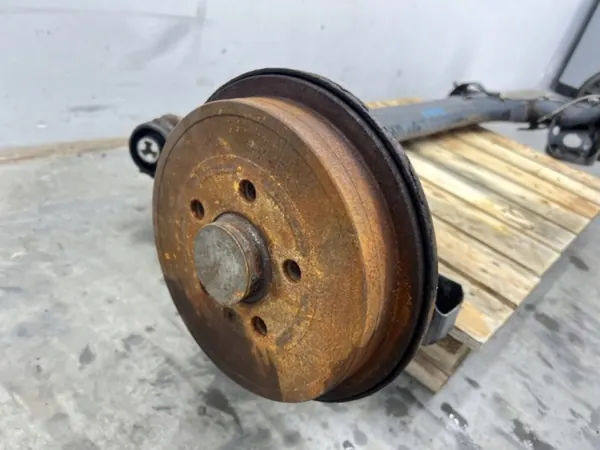 Viga suspensión trasera Skoda Fabia III OEM MMAUTKO-28402 image 6