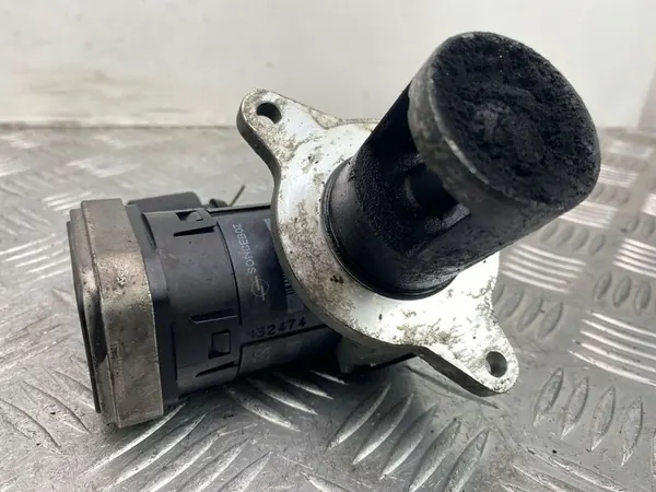 Válvula EGR Mercedes W169 2.2 CDI 00005320C2 image 3