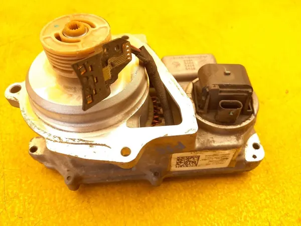 Motor de arranque BMW 38020411 para Série 2 F45 image 7