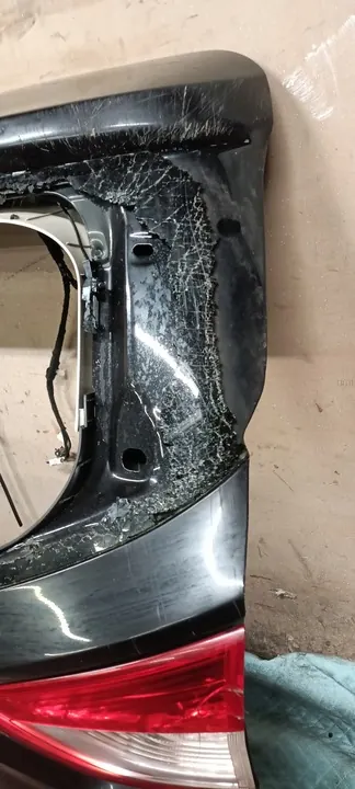 Porta traseira Ford Kuga MK2 Preta OEM image 7