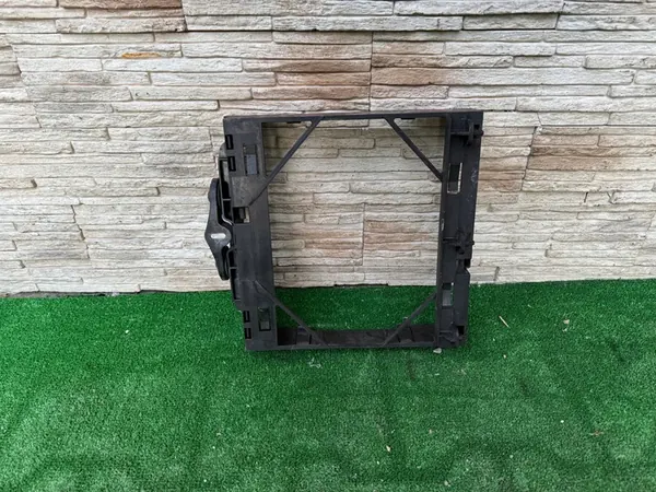 Moldura do Radiador BMW 7 F01 5 F10 6 F06 F12 F13 5GT F07 image 2