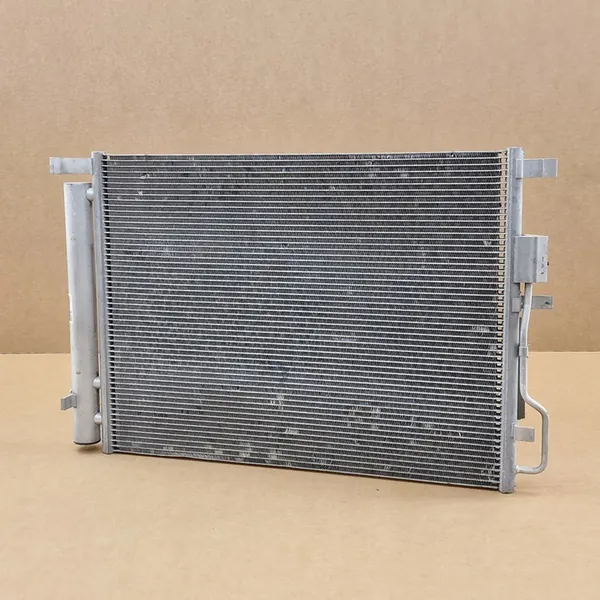 AC-kondensaattori Kia Sportage IV QL Hyundai Tucson TL TLE image 2