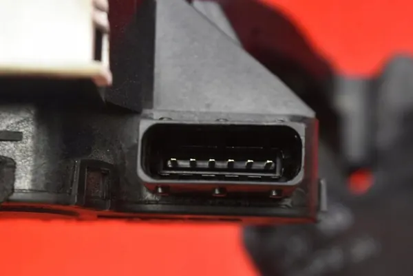 Drosselklappenpositionssensor Opel Corsa E 1.4 39238341 image 7