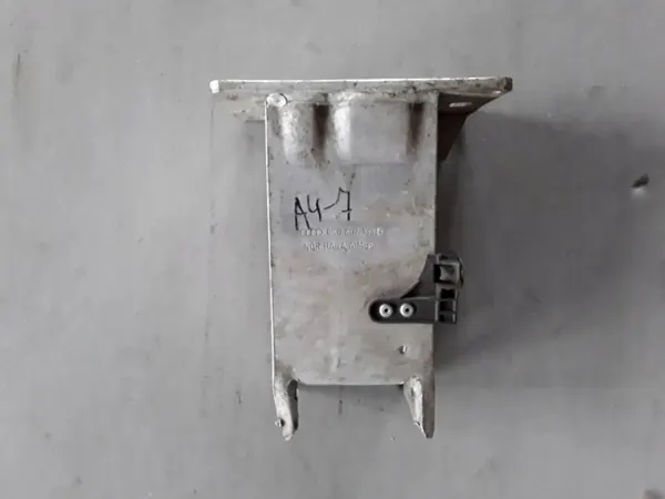 OEM 8K0807133D Etupuskurin iskunvaimennin image 2