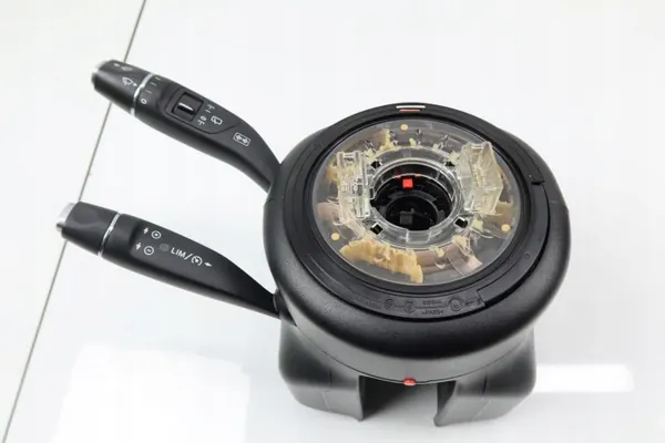 Mercedes W204/W212 stuurhoeksensor OEM 2129007914 image 2