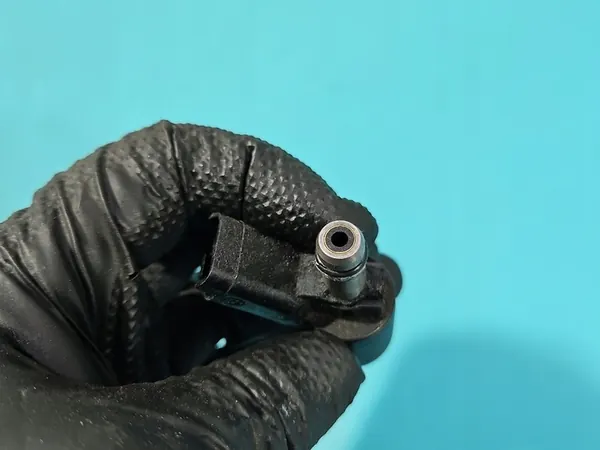 Inyector Renault Laguna II 2.0 16V 140CV OEM 8200231866 image 4