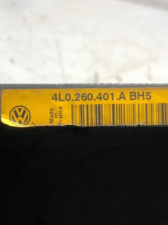 Condenseur AC Porsche Cayenne OEM 4L0260401A Occasion image 3