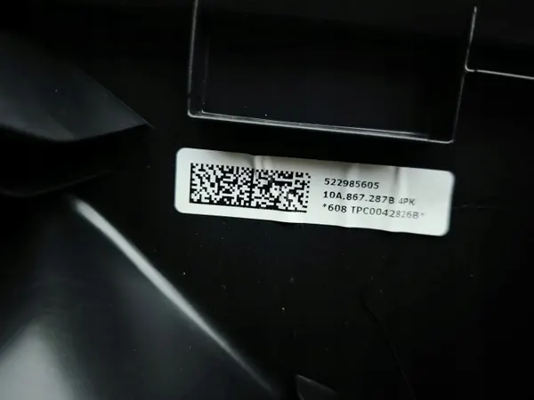 OEM 522985605 Tavaratilan verho kiinnike VW ID.3:lle image 6