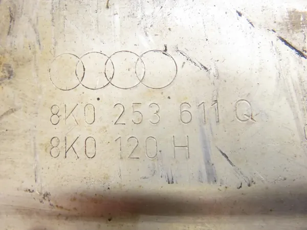 Gebrauchter linker Endschalldämpfer OEM 8K0253611Q Audi A4 B8 image 6
