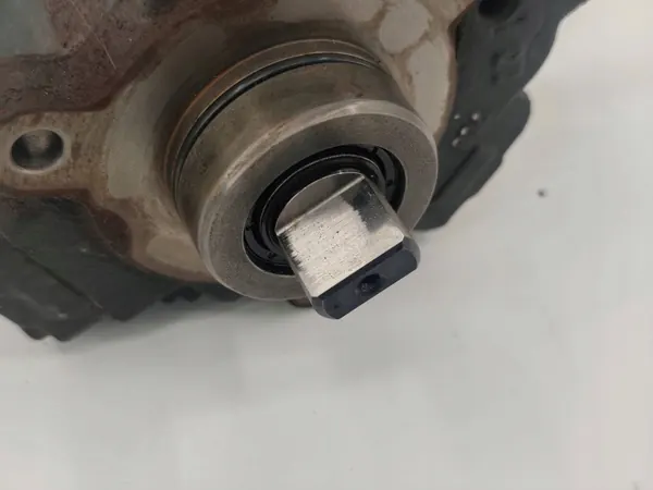 Pompe à carburant Ford Transit OEM BK2Q9B395AD Occasion image 5