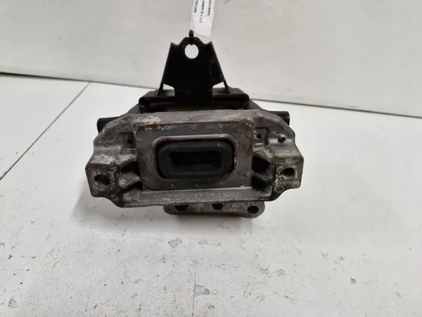 Mitsubishi Moottorin Kiinnike Oikea - Käytetty OE Osa image 3