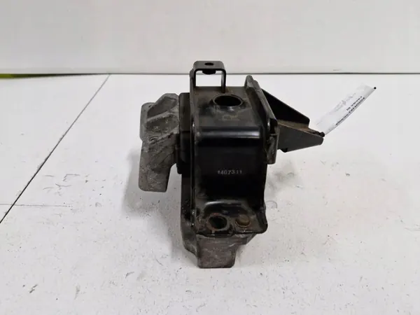 Mitsubishi Moottorin Kiinnike Oikea - Käytetty OE Osa image 6