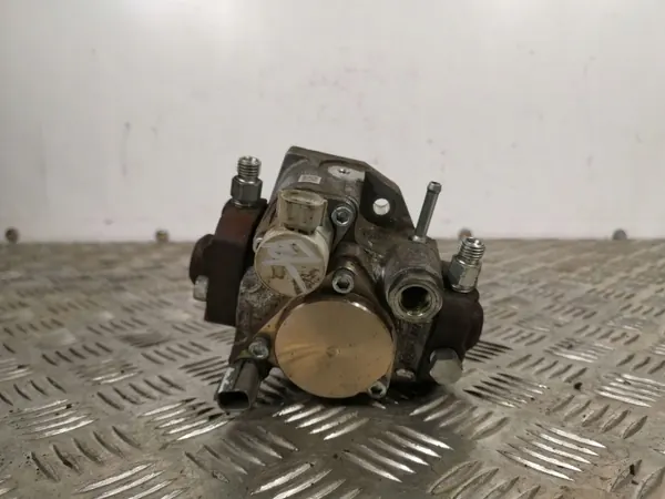 Mitsubishi ASX I 1.8 DID bränslepump OEM 294000-0991 image 3