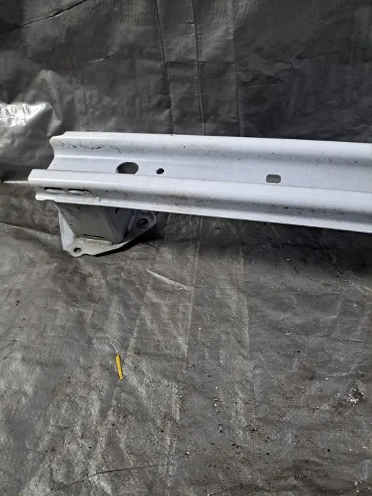 Takapuskurin palkki OEM Toyota Yaris IV 2020 image 3