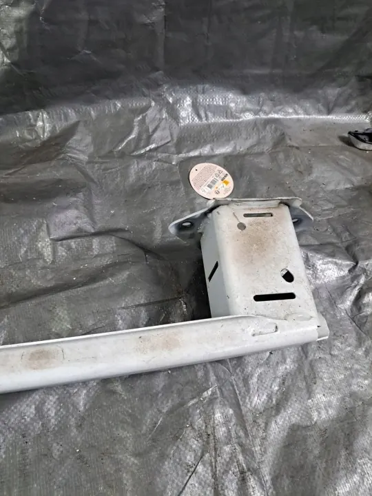 Takapuskurin palkki OEM Toyota Yaris IV 2020 image 4