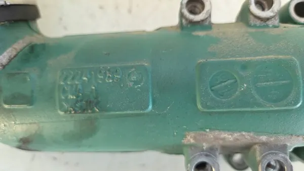 Tuyau de Pompe à Eau D13K Volvo FH4 FH5 Renault Range T image 4