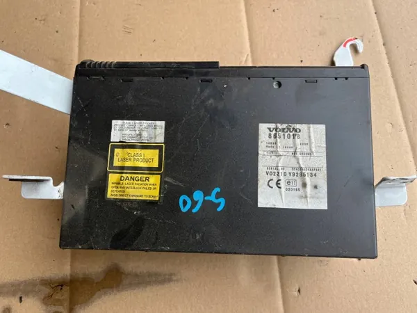 Volvo CD-vaihtaja OEM 9452079 8651018 S60:lle image 3