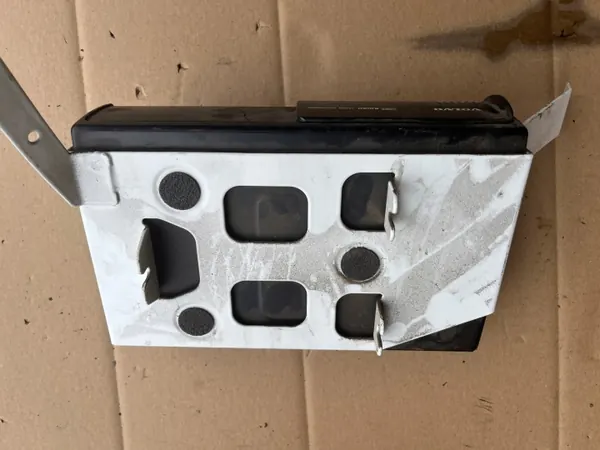 Volvo CD-vaihtaja OEM 9452079 8651018 S60:lle image 5