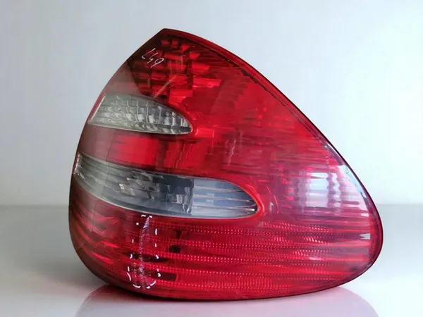 MERCEDES E-KLASA W211 SEDAN 02-06 RECHTER LED-LAMP A2118200664 image 5