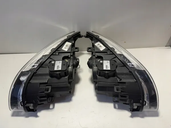 Volvo S60 V60 Etu Xenon Ajovalot DBL image 5