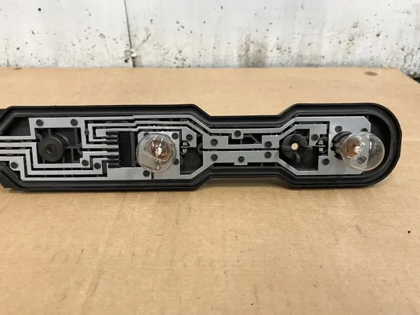 Soquete de lâmpada traseira Renault Master OEM 171098-00 Lado direito image 3