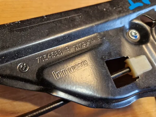 Mecanismo de janela traseira direita BMW 5 E60 E61 7034388 image 2