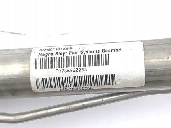 BMW i3 2015 Pescoço de Abastecimento OEM I01X8S image 7