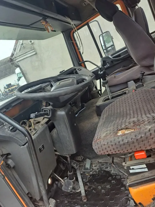 Begagnad daghytt OEM KOMPLETNA DZIENNA VOLVO FL 6 00-06 image 10