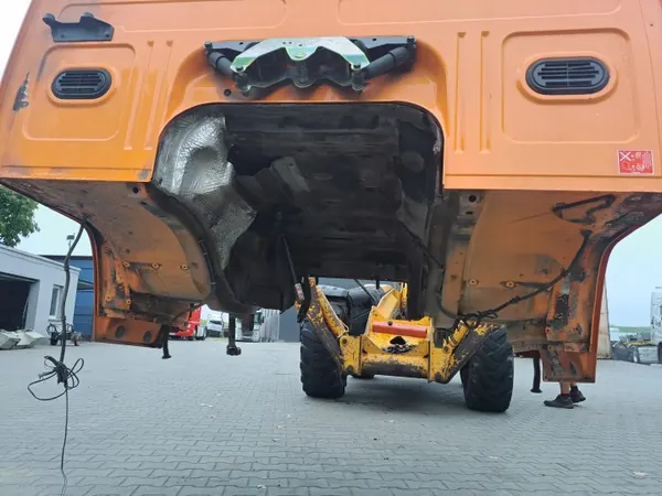 Begagnad daghytt OEM KOMPLETNA DZIENNA VOLVO FL 6 00-06 image 5