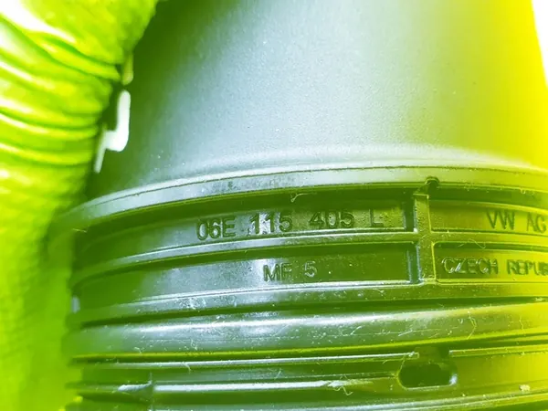 Oljefilterhus A6 C7 A7 Q5 A8 S4 B8 Q7 3.0 TFSI CRE 06E115405L image 5