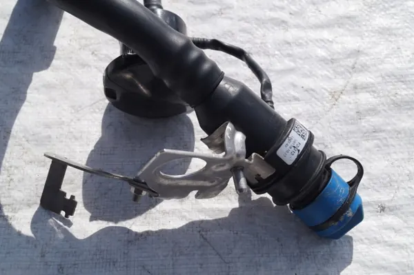 Col de remplissage AdBlue Mercedes OEM A2534708800 image 4