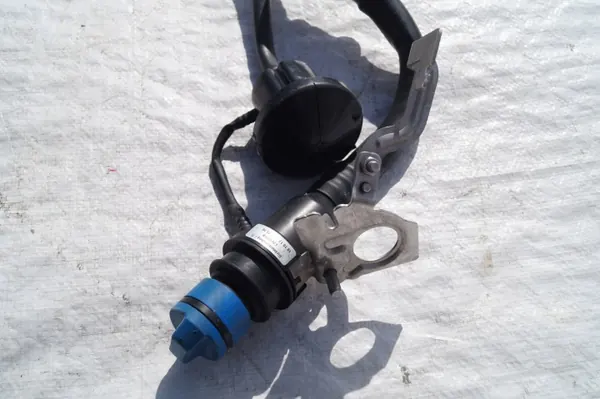 Col de remplissage AdBlue Mercedes OEM A2534708800 image 6