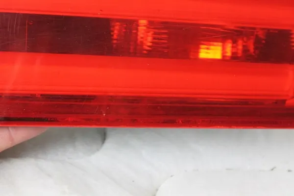 Lámpara Reflectora Trasera Izquierda BMW 5 F11 Touring OEM 7203227 image 2
