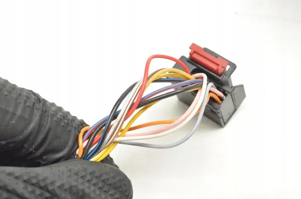 Oikea Sähkösivupeili SKODA SUPERB II 3T0857934 image 4