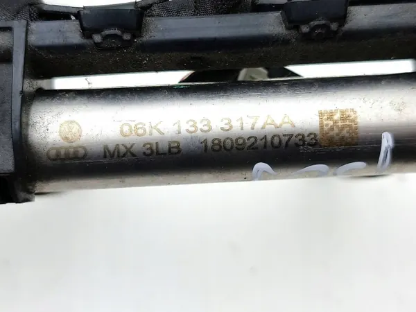 Rail d'injection Audi Q5 Essence OEM 06K133317AA image 10