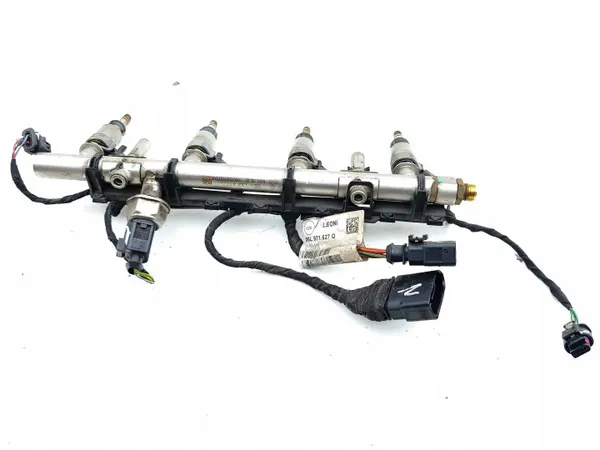 Rail d'injection Audi Q5 Essence OEM 06K133317AA image 3